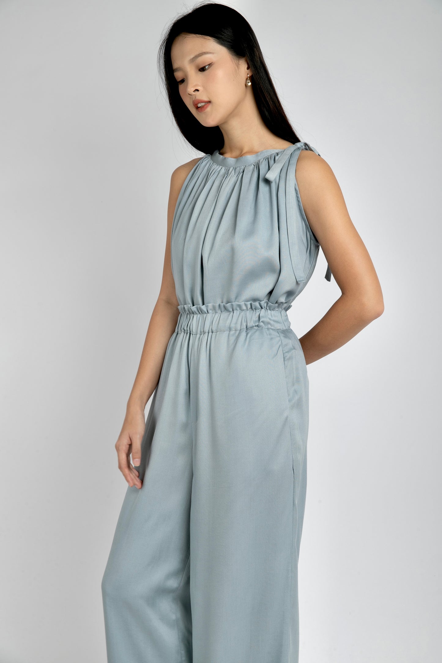 Solis Set in Dusty Blue