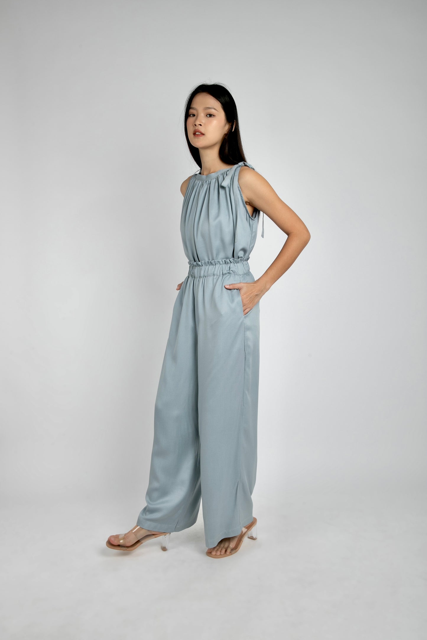 Solis Set in Dusty Blue