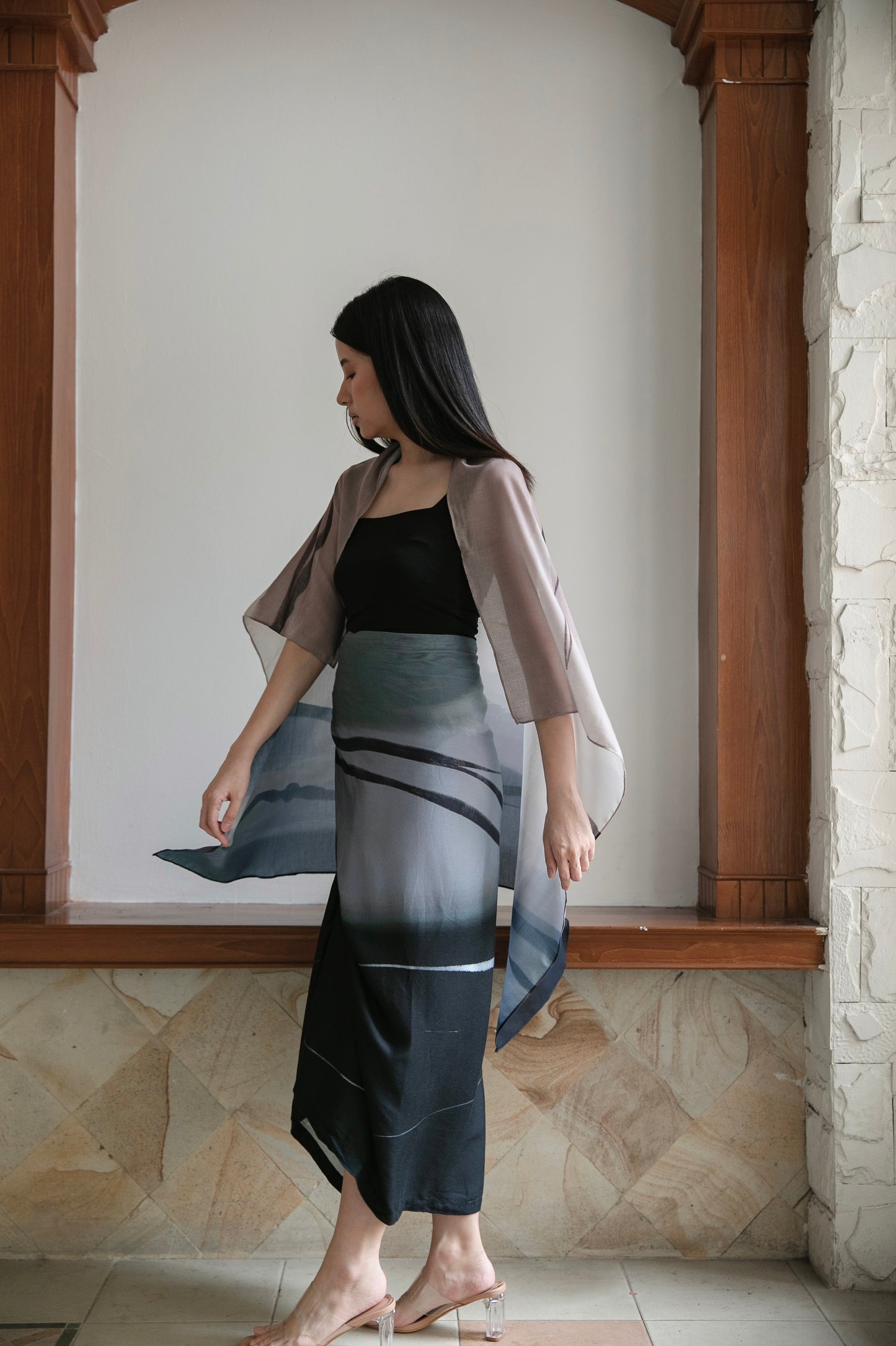 Apricus Stone Scarf