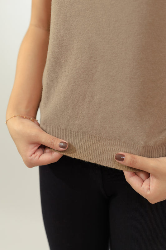 Veo Peanut Knit Top
